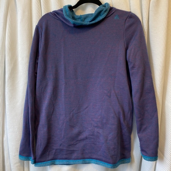 Pull Over Sweater - Picture 1 of 7